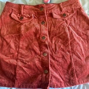 Material is soft is in good condition just doesn’t fit anymore